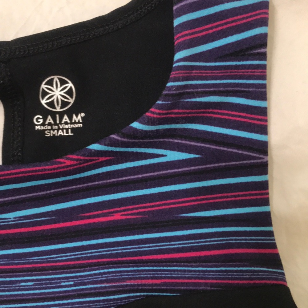 Athletic Leggings and Crop Set - Picture 5 of 5